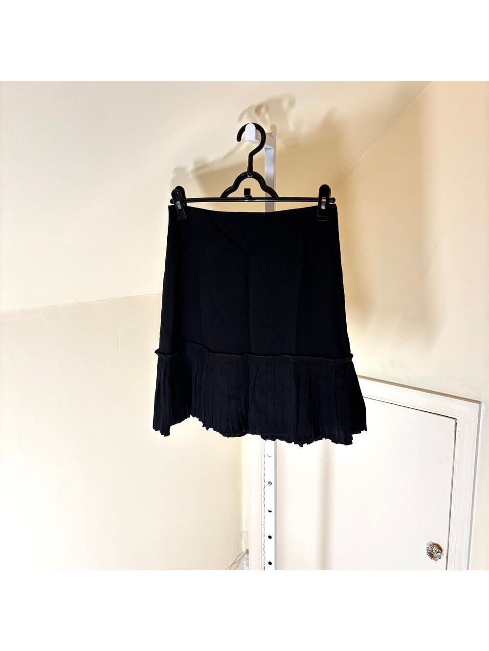 Kate Spade EUC Women's Black Pleated Flounce Mini Skirt Size 4
